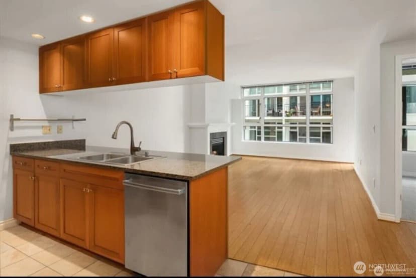 Property photo for 1420 Terry Avenue #907, Seattle photo 12