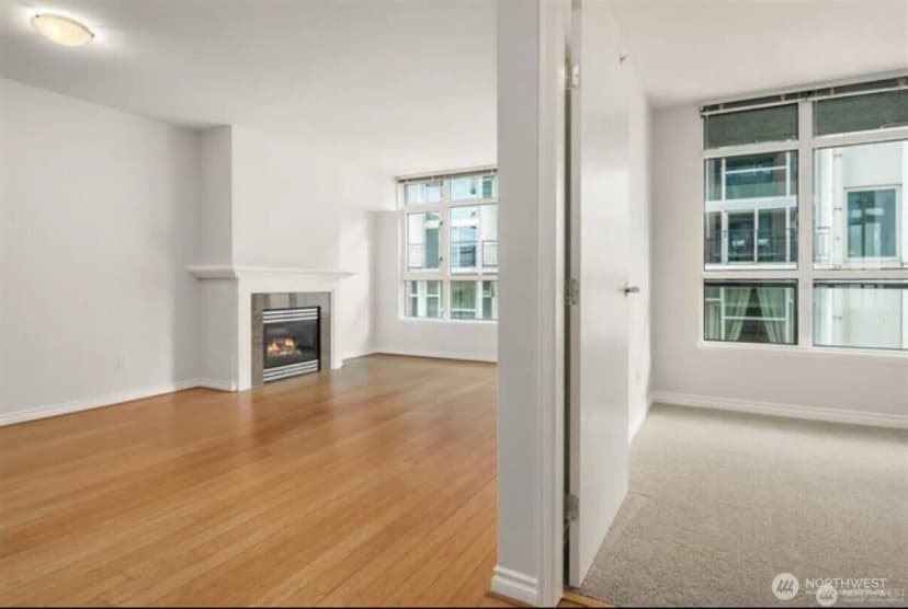 Property photo for 1420 Terry Avenue #907, Seattle photo 9