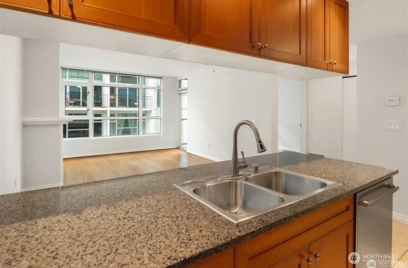 Property photo for 1420 Terry Avenue #907, Seattle photo 15
