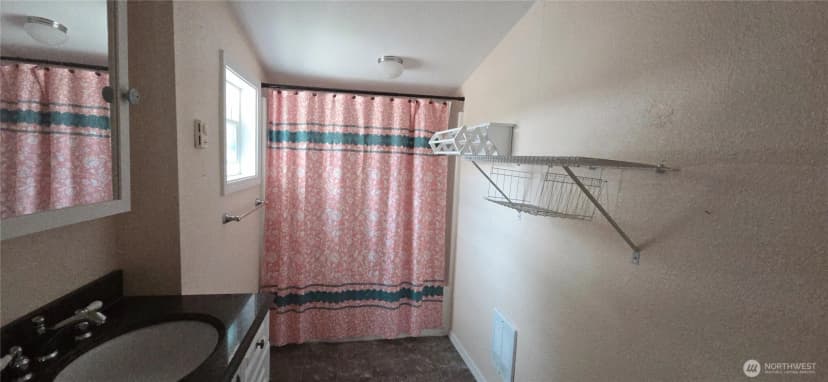Property photo for 1931 Miller Avenue Ne, Olympia photo 16