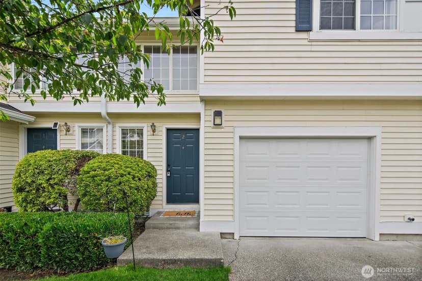 Property photo for 927 132nd Street Sw #b2, Everett photo 3