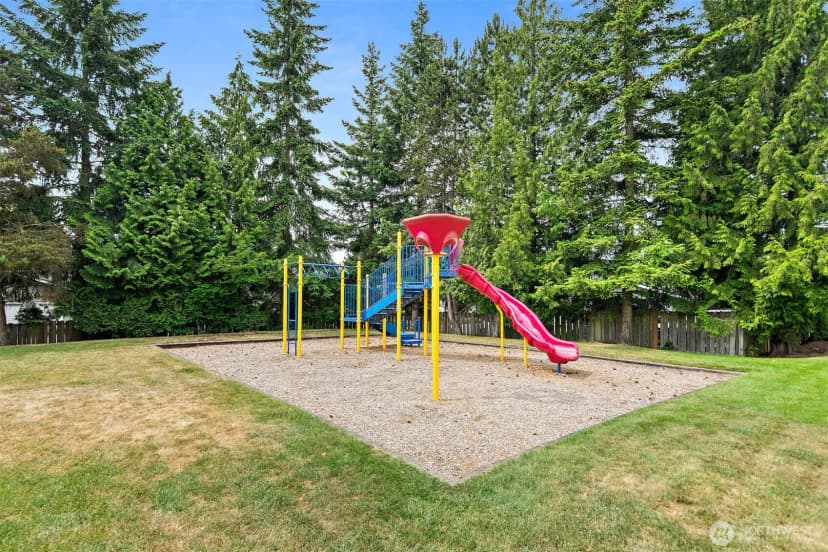 Property photo for 927 132nd Street Sw #b2, Everett photo 28