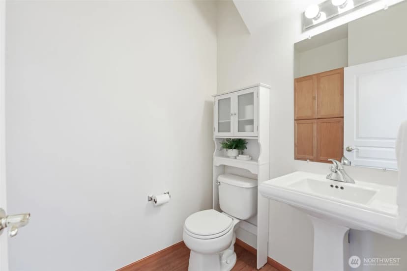 Property photo for 1160 Decatur Circle, Burlington photo 11