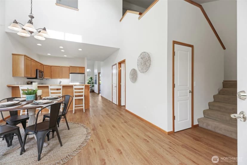 Property photo for 1160 Decatur Circle, Burlington photo 5