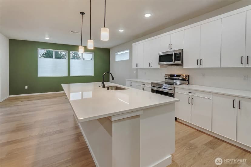 Property photo for 18308 37th Avenue E, Tacoma photo 13
