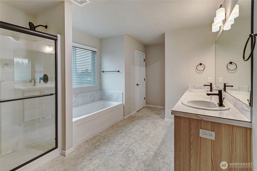 Property photo for 18308 37th Avenue E, Tacoma photo 20