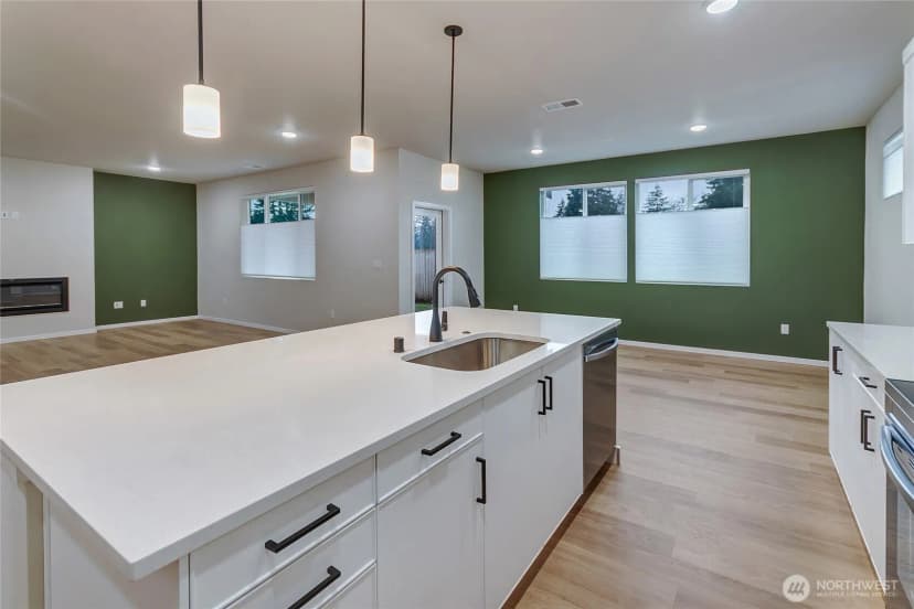 Property photo for 18308 37th Avenue E, Tacoma photo 14