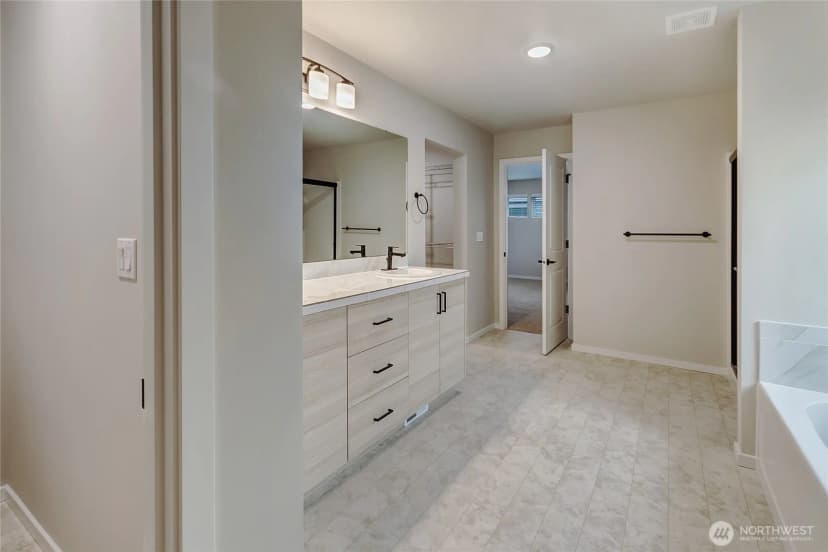 Property photo for 18308 37th Avenue E, Tacoma photo 22