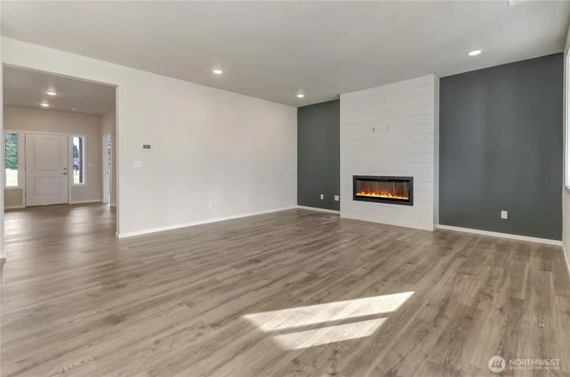 Property photo for 18304 37th Avenue E, Tacoma photo 8