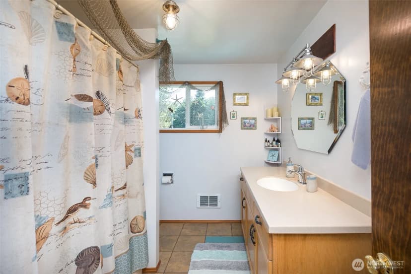 Property photo for 215 Amber Lane, Sequim photo 18