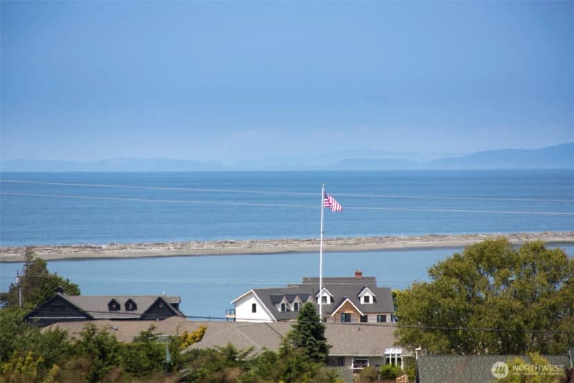 Property photo for 215 Amber Lane, Sequim photo 2