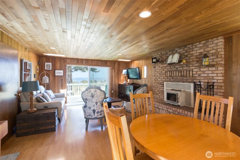 Property photo for 215 Amber Lane, Sequim photo 8