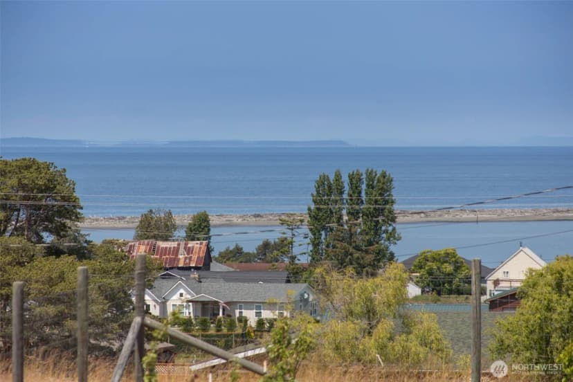 Property photo for 215 Amber Lane, Sequim photo 14