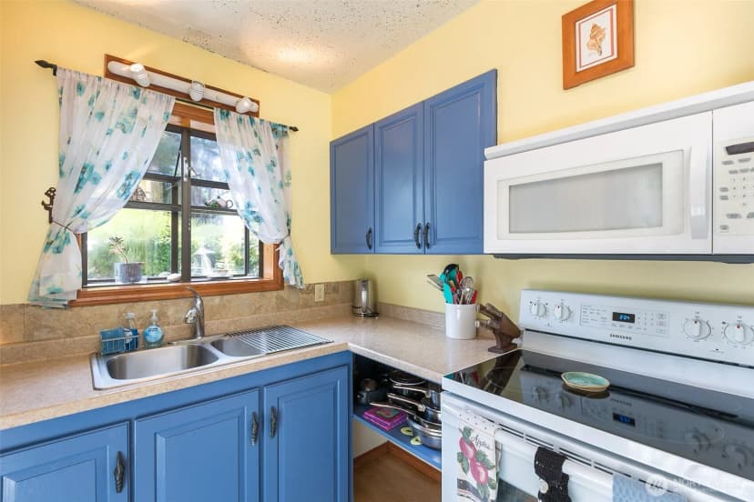 Property photo for 215 Amber Lane, Sequim photo 34