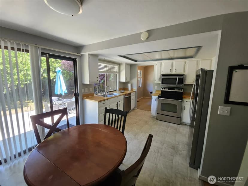 Property photo for 10924 Se 183rd Court, Renton photo 10