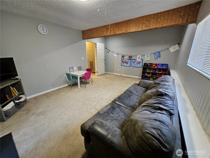 Property photo for 10924 Se 183rd Court, Renton photo 24
