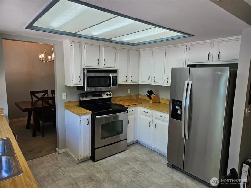 Property photo for 10924 Se 183rd Court, Renton photo 9