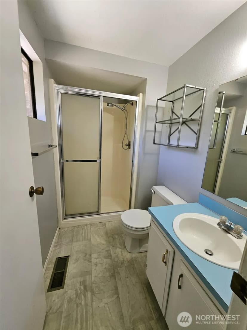 Property photo for 10924 Se 183rd Court, Renton photo 15