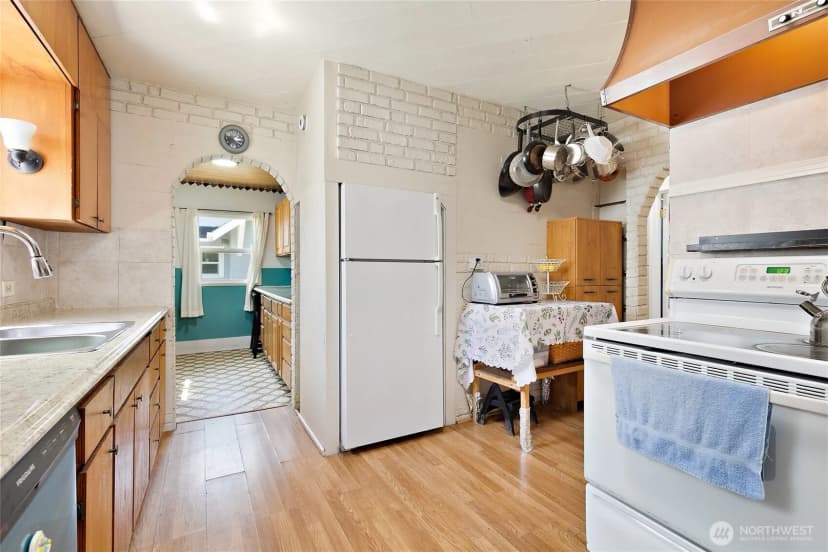 Property photo for 6102 S J Street, Tacoma photo 7