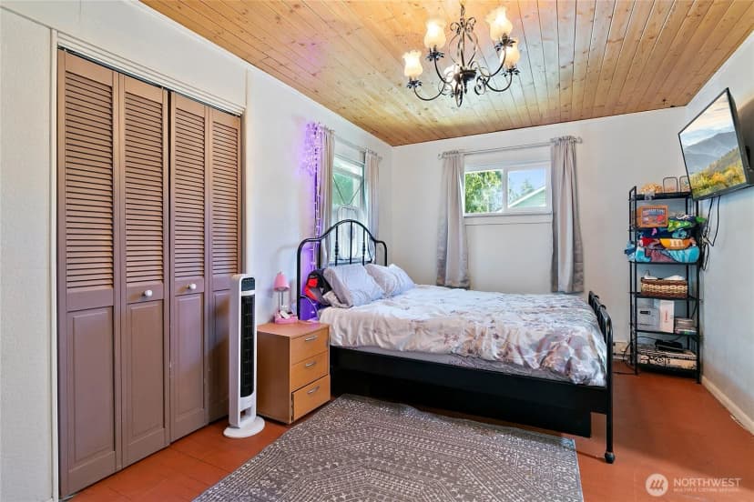 Property photo for 6102 S J Street, Tacoma photo 10