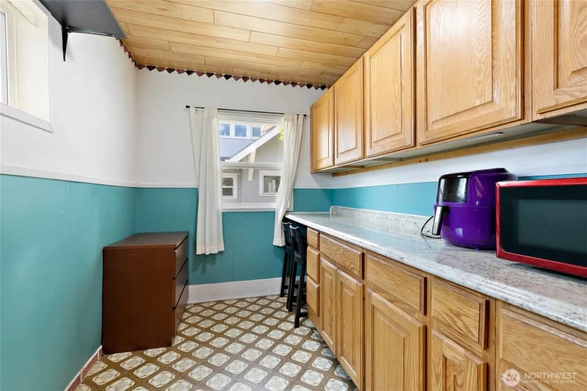 Property photo for 6102 S J Street, Tacoma photo 8