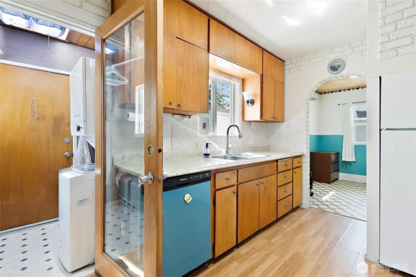 Property photo for 6102 S J Street, Tacoma photo 6