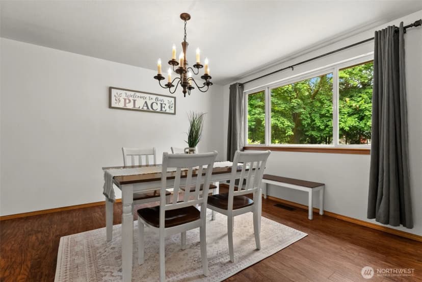 Property photo for 7207 Lakeside St Sw, Olympia photo 10