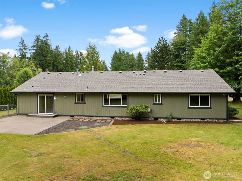 Property photo for 7207 Lakeside St Sw, Olympia photo 31