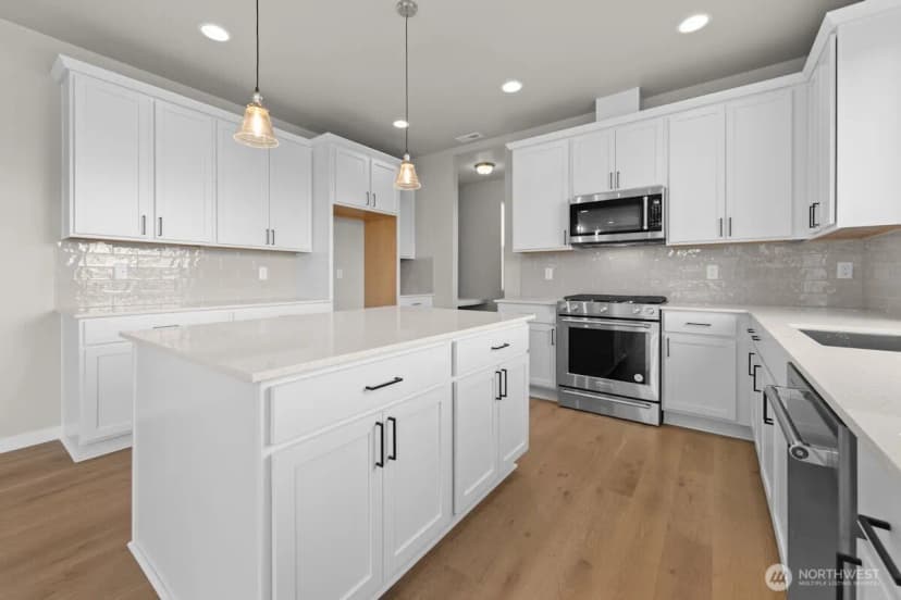 Property photo for 17829 11th Avenue Ne, Arlington photo 11