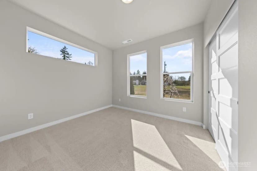 Property photo for 17829 11th Avenue Ne, Arlington photo 17