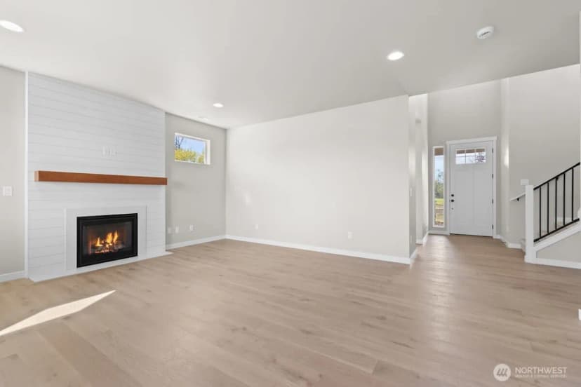 Property photo for 17829 11th Avenue Ne, Arlington photo 14