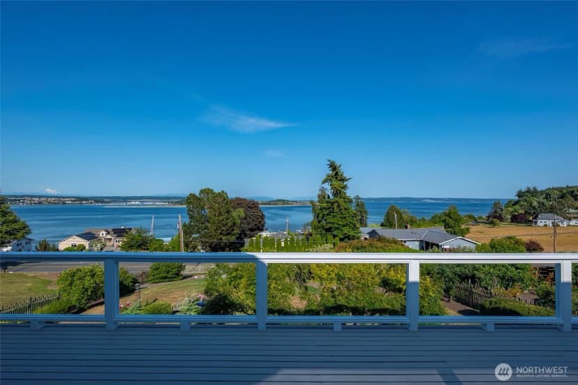 Property photo for 560 Sw Waterloo Avenue, Oak Harbor photo 14
