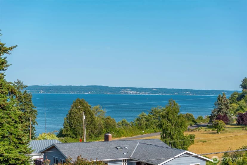 Property photo for 560 Sw Waterloo Avenue, Oak Harbor photo 36