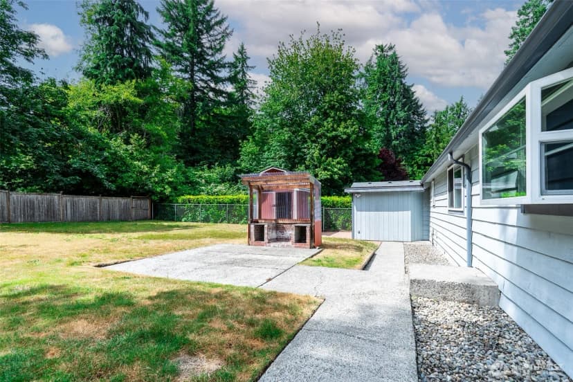 Property photo for 6241 Glenwood Drive Sw, Olympia photo 11