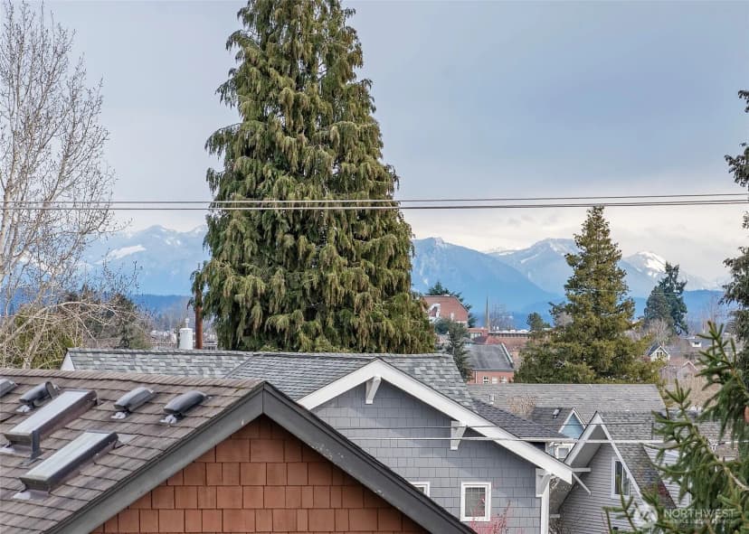 Property photo for 8362 12th Avenue Nw, Seattle photo 28