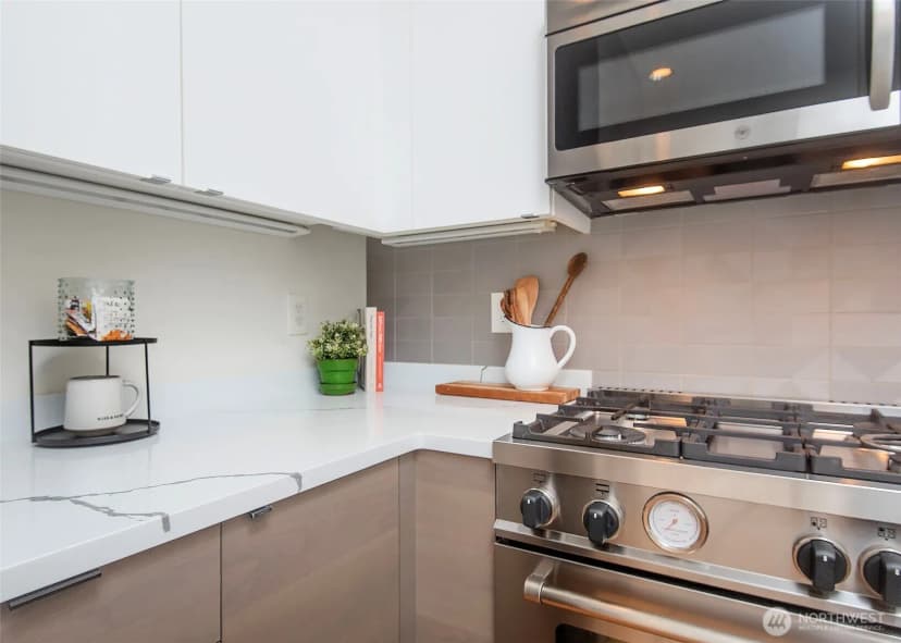 Property photo for 8362 12th Avenue Nw, Seattle photo 10