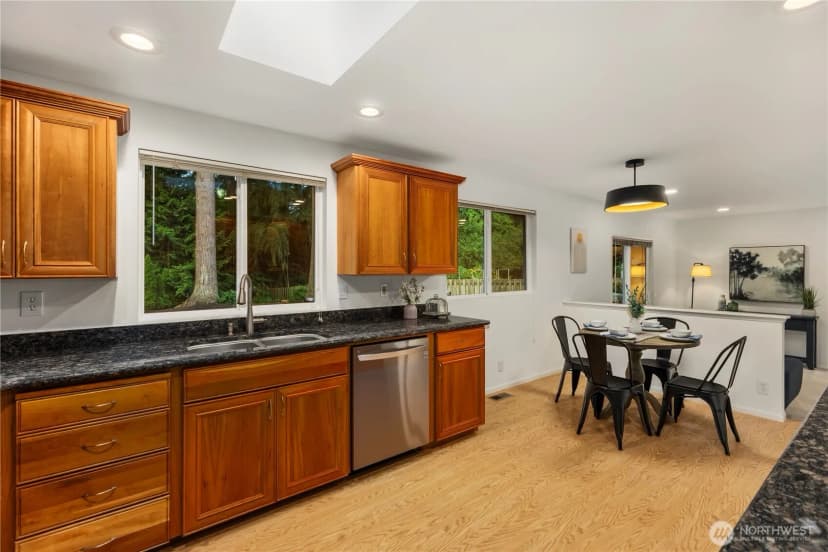 Property photo for 22012 Villa Drive, Snohomish photo 8