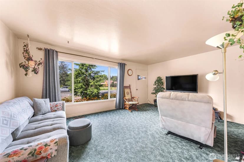 Property photo for 4420 Northwest Drive, Bellingham photo 6