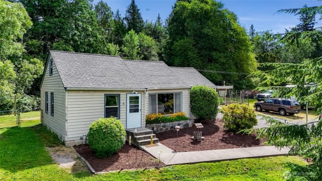 Property photo for 4420 Northwest Drive, Bellingham photo 3
