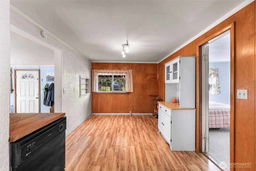 Property photo for 4420 Northwest Drive, Bellingham photo 15