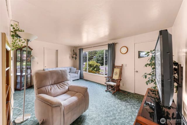 Property photo for 4420 Northwest Drive, Bellingham photo 5