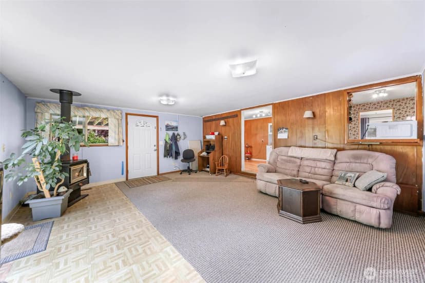 Property photo for 4420 Northwest Drive, Bellingham photo 18