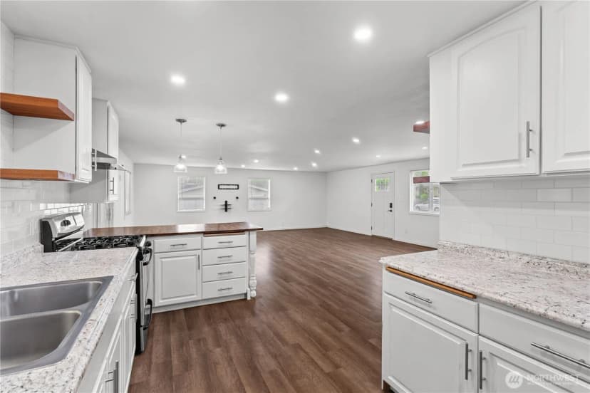 Property photo for 2229 Sw 330th Street, Federal Way photo 17