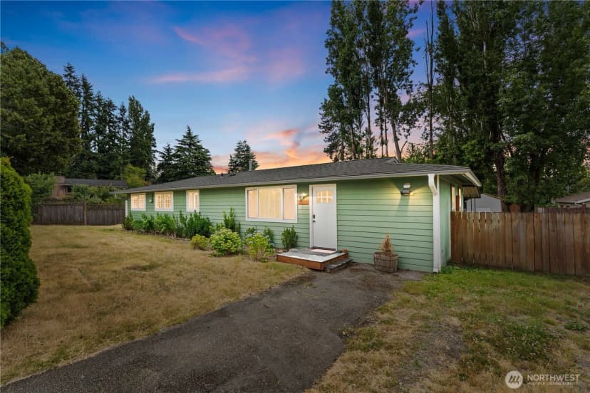 Property photo for 2229 Sw 330th Street, Federal Way