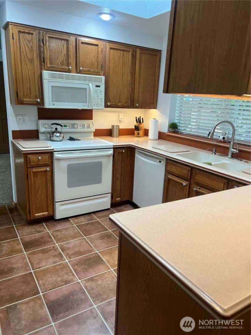 Property photo for 242 Oakesdale Avenue Sw, Renton photo 13
