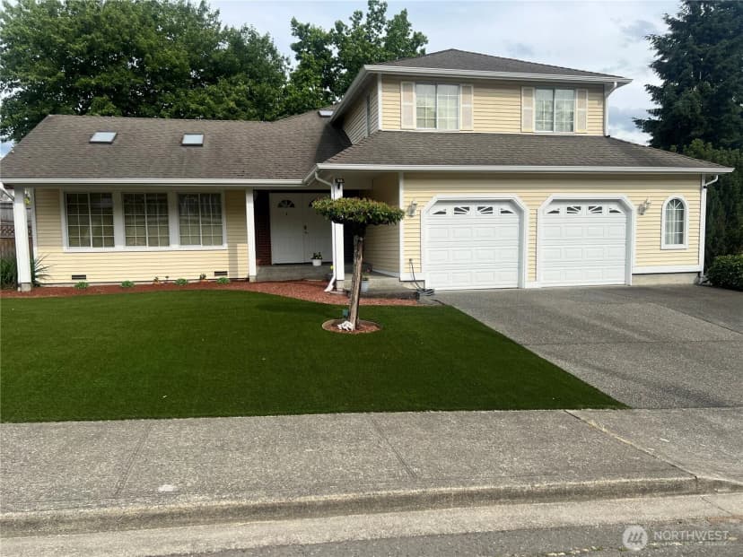 Property photo for 242 Oakesdale Avenue Sw, Renton