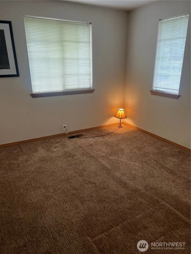 Property photo for 242 Oakesdale Avenue Sw, Renton photo 5