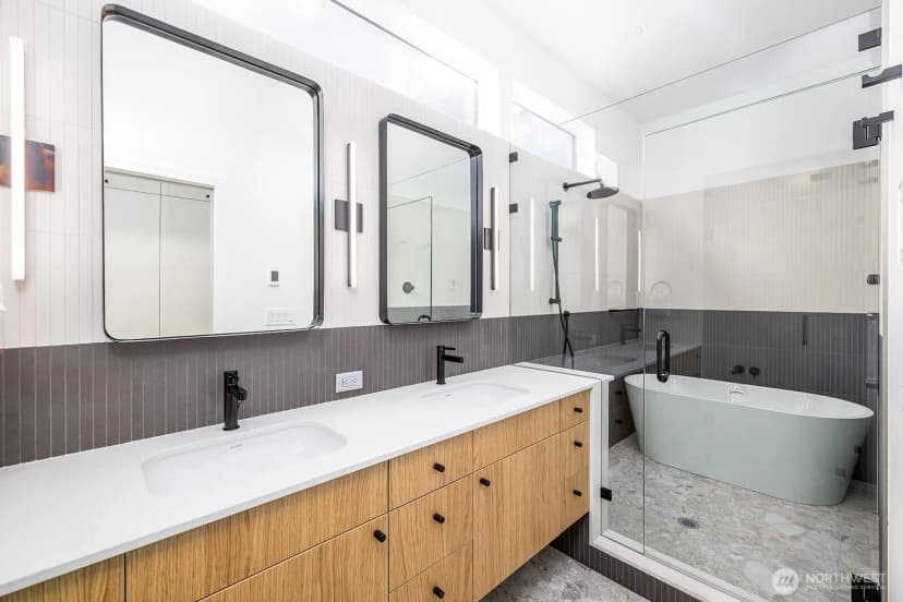 Property photo for 311 Ne 59th Street, Seattle photo 21