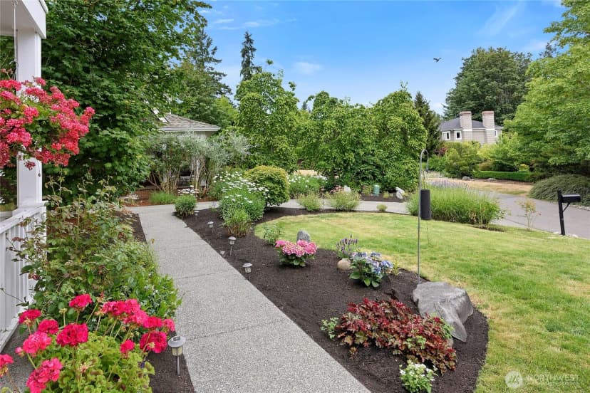Property photo for 213 Eakin Drive Nw, Bainbridge Island photo 27