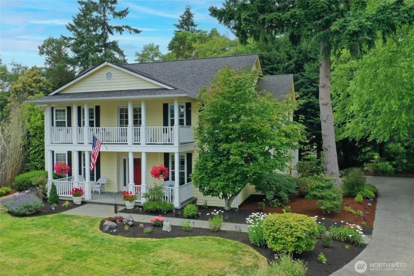 Property photo for 213 Eakin Drive Nw, Bainbridge Island